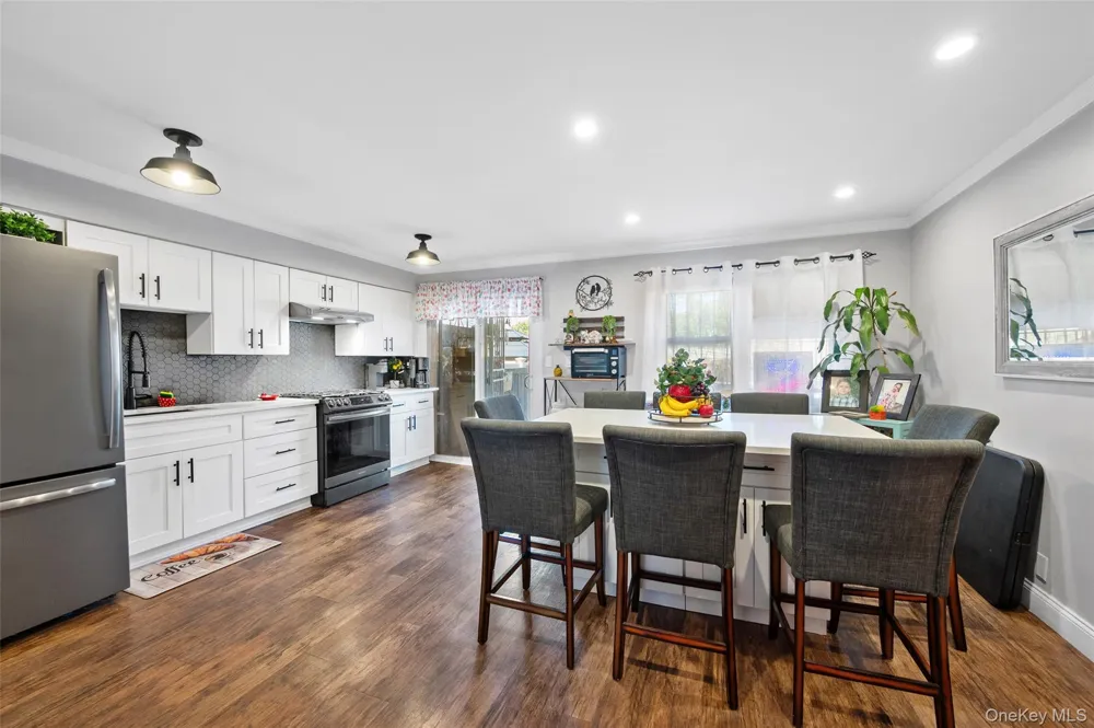 6991 Caldwell Avenue Maspeth, NY 11378