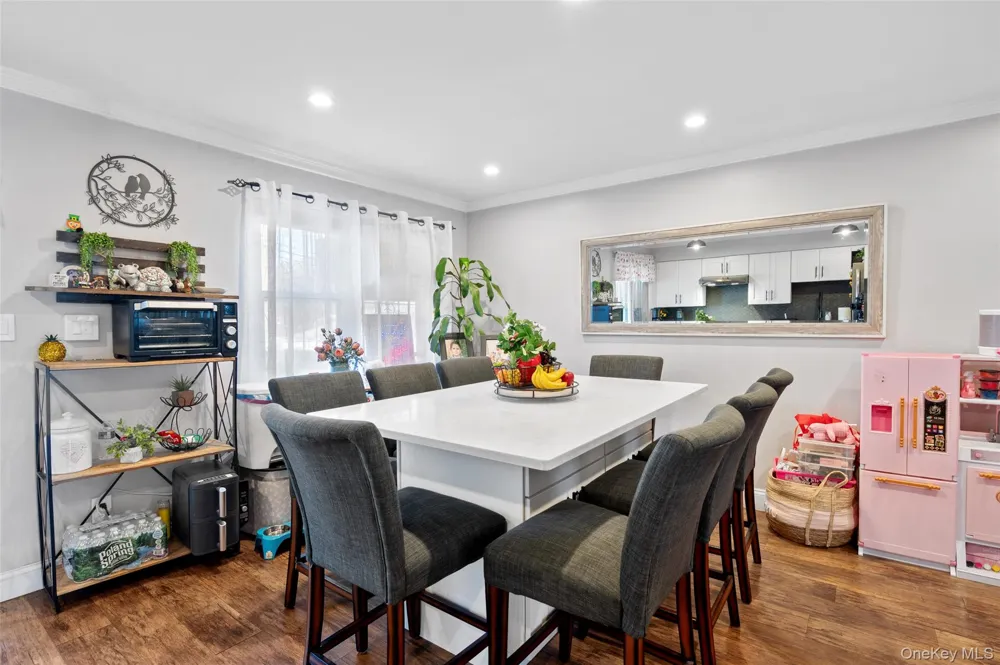 6991 Caldwell Avenue Maspeth, NY 11378