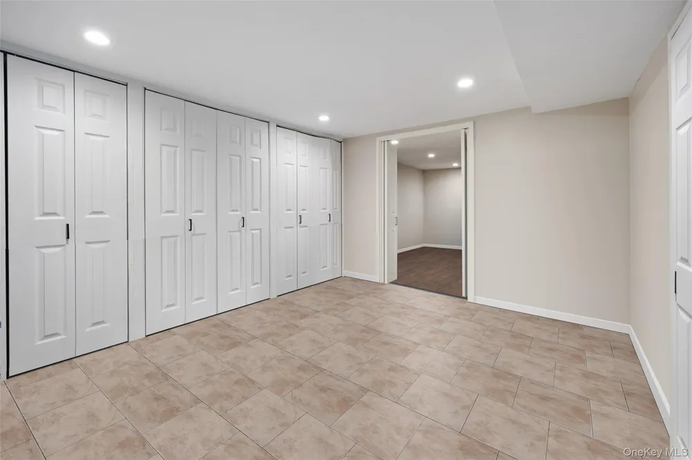 6991 Caldwell Avenue Maspeth, NY 11378