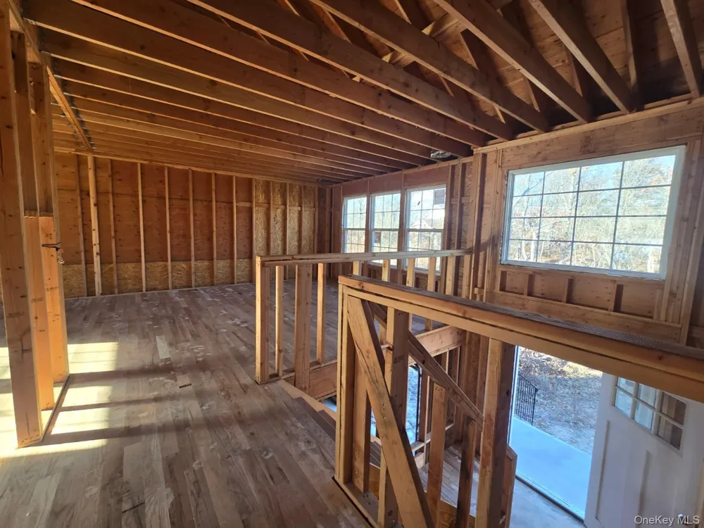 20 Barbara Lane Medford, NY 11763