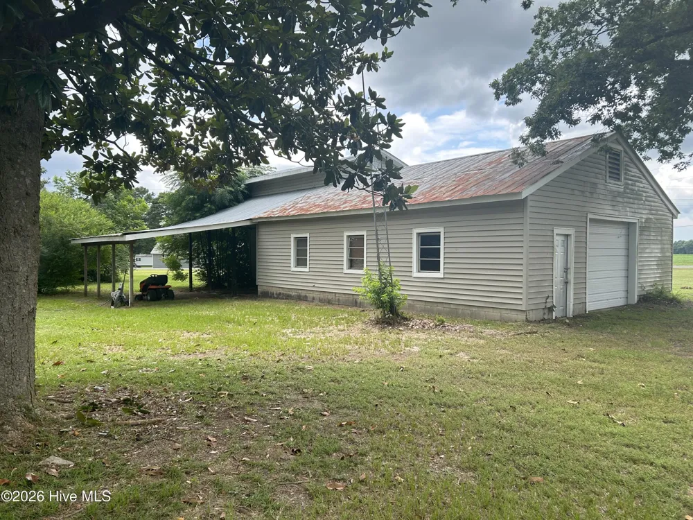 653 Seth Turner Road Albertson, NC 28508