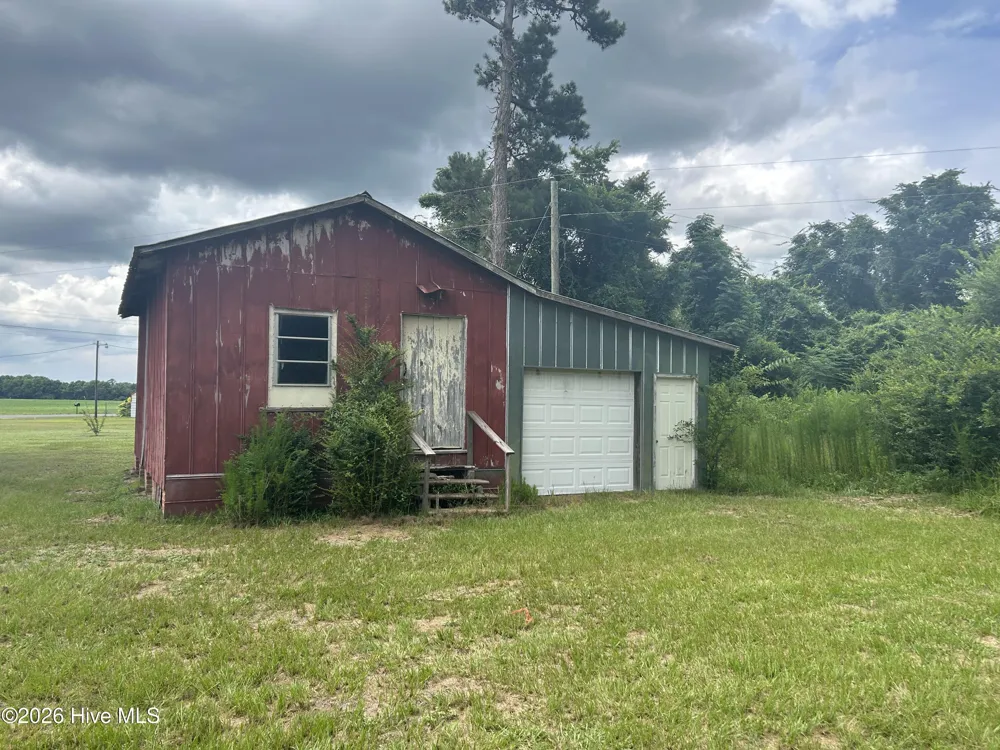 653 Seth Turner Road Albertson, NC 28508