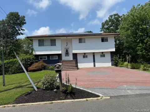 82 Schenectady Avenue