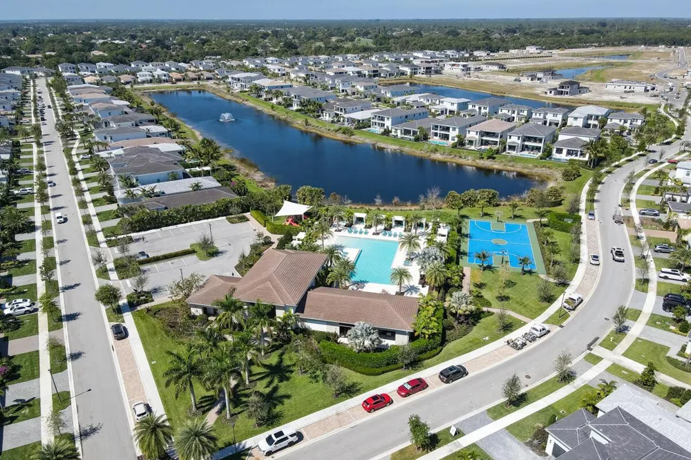 13298 Artisan Circle Palm Beach Gardens, FL 33418