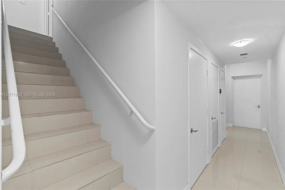 6000 Collins Ave #336 Miami Beach, FL 33140