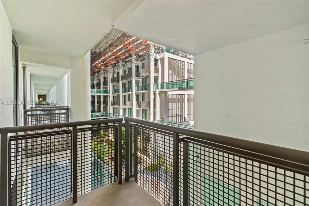 6000 Collins Ave #336 Miami Beach, FL 33140