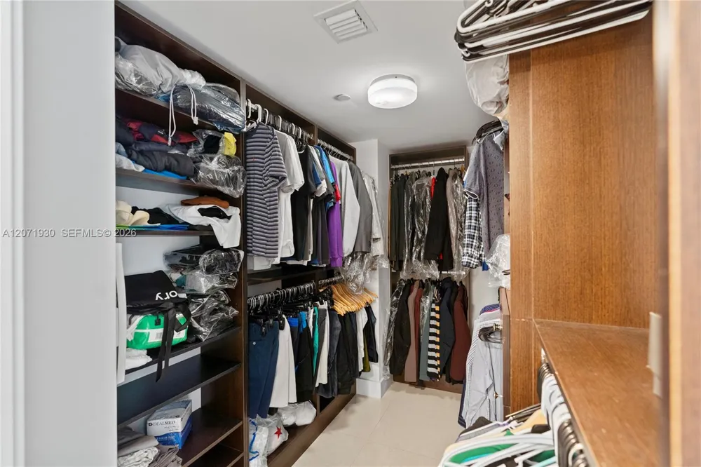 6000 Collins Ave #336 Miami Beach, FL 33140