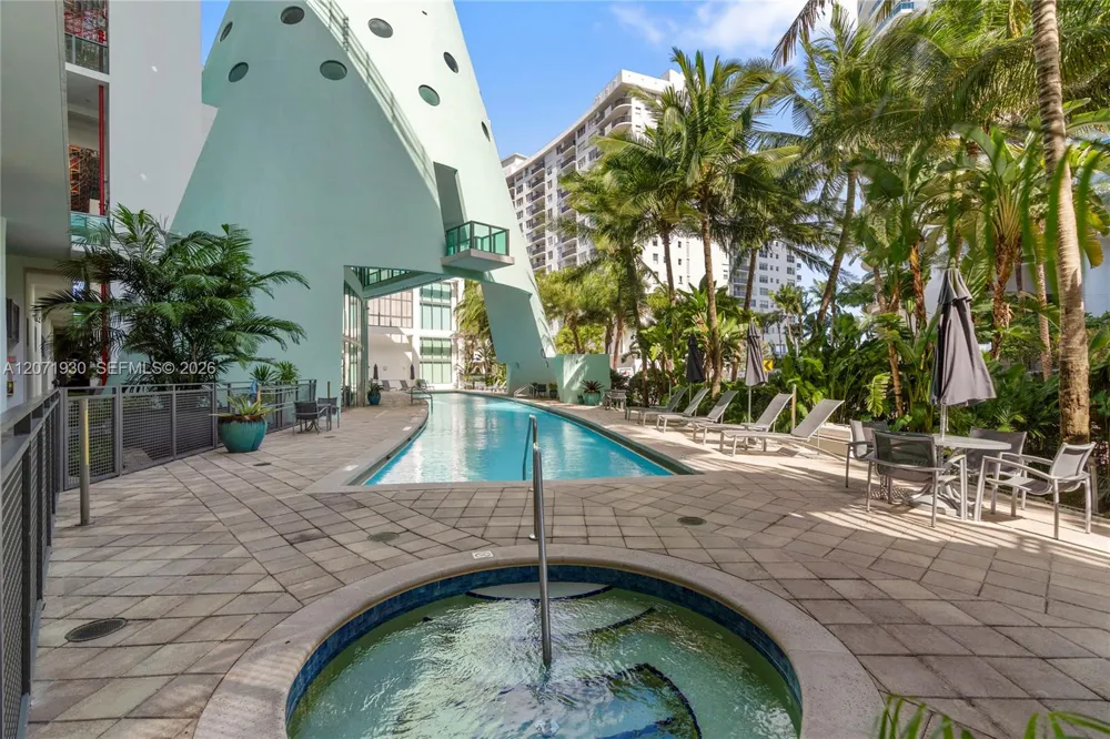 6000 Collins Ave #336 Miami Beach, FL 33140