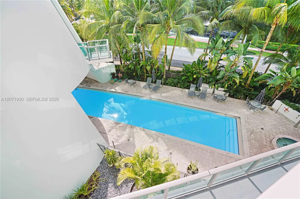 6000 Collins Ave #336 Miami Beach, FL 33140