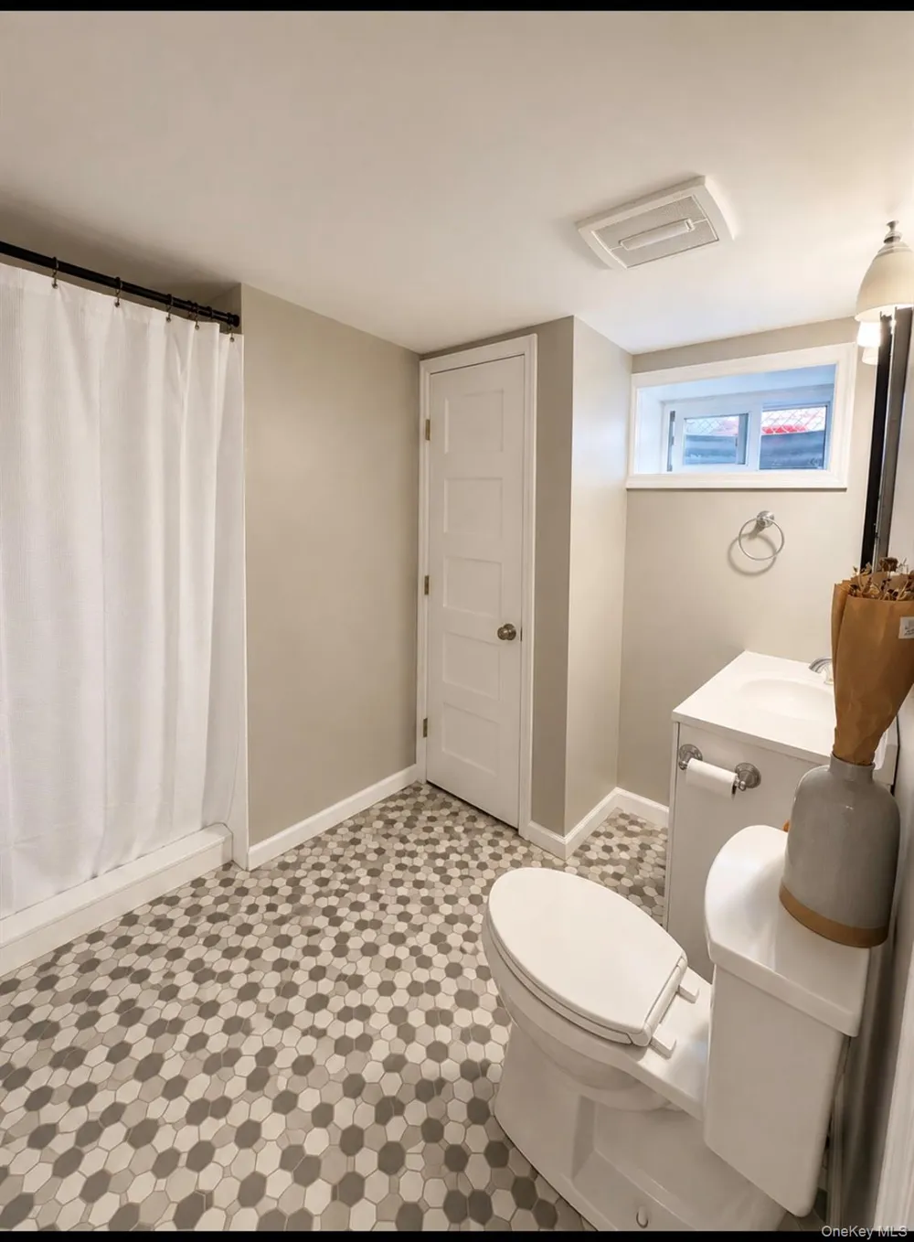 47 Fendale Street Franklin Square, NY 11010