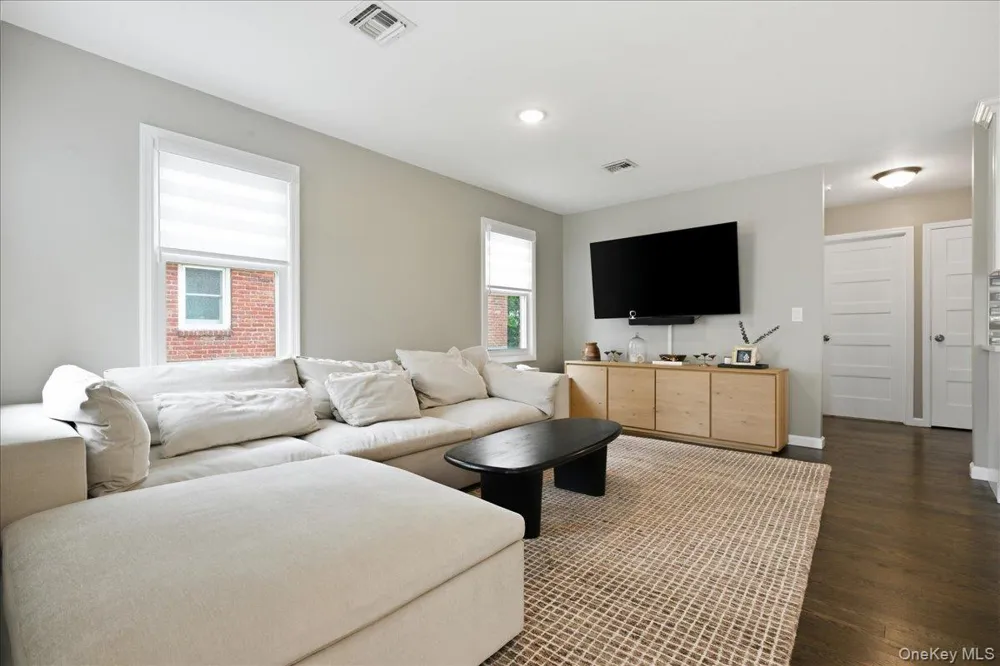 47 Fendale Street Franklin Square, NY 11010