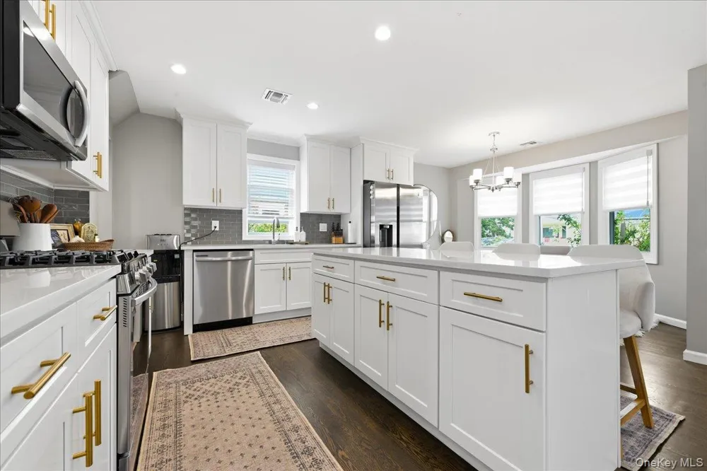 47 Fendale Street Franklin Square, NY 11010