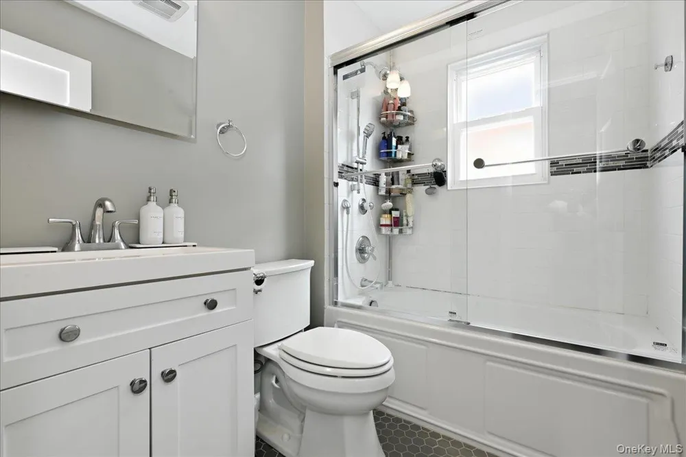 47 Fendale Street Franklin Square, NY 11010