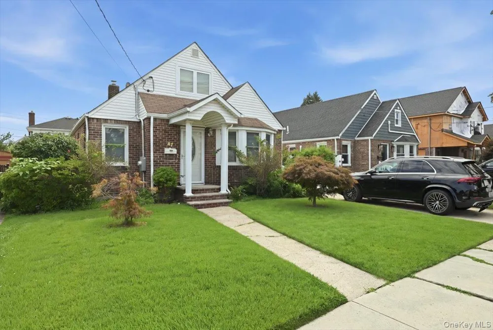47 Fendale Street Franklin Square, NY 11010