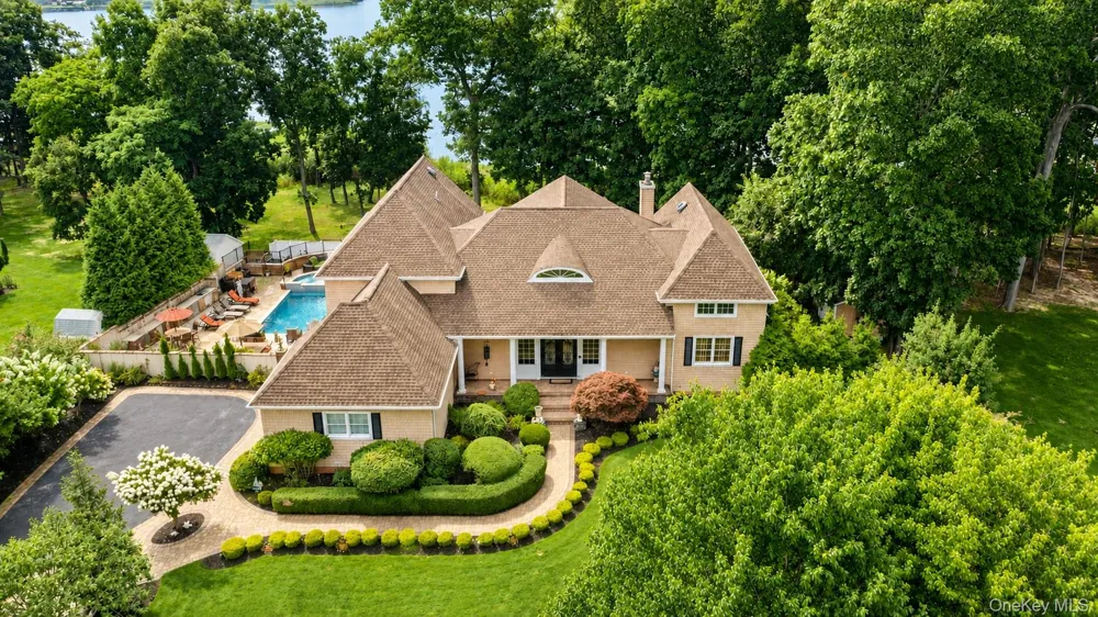 86 James Hawkins Road Moriches, NY 11955