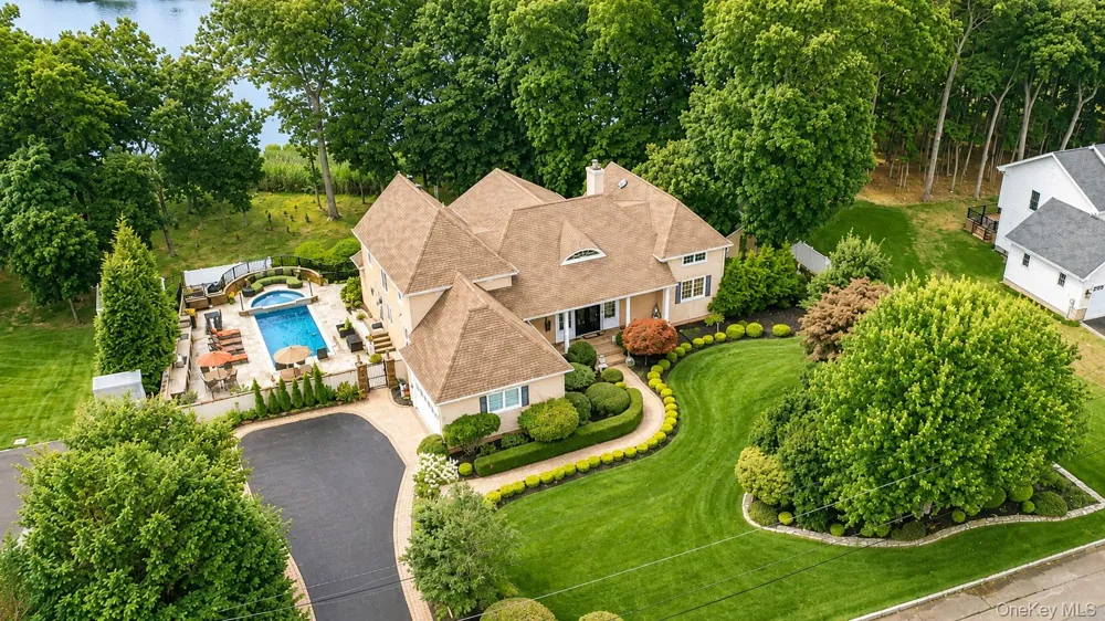 86 James Hawkins Road Moriches, NY 11955
