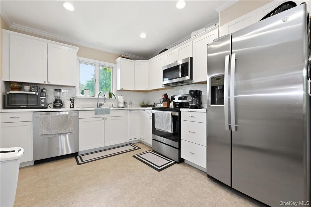 3790 Waverly Avenue Seaford, NY 11783