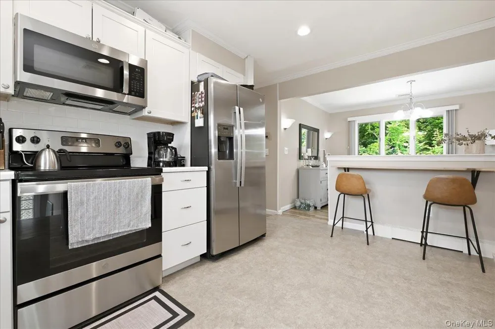 3790 Waverly Avenue Seaford, NY 11783