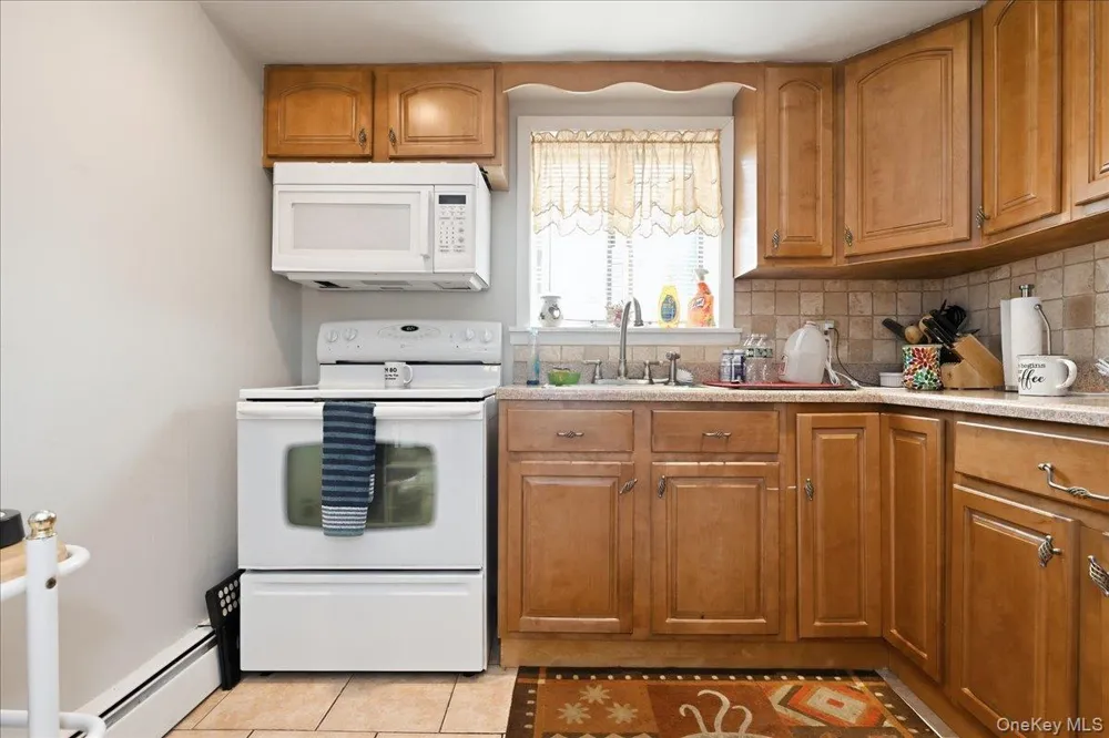 3790 Waverly Avenue Seaford, NY 11783