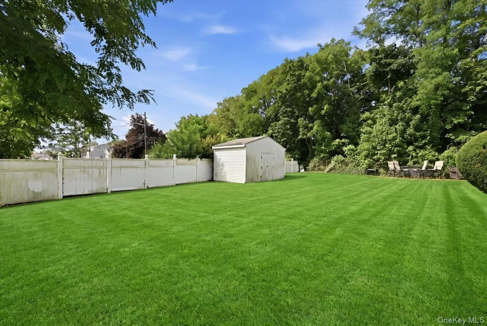 3790 Waverly Avenue Seaford, NY 11783