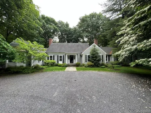 23 Matinecock Farms Road