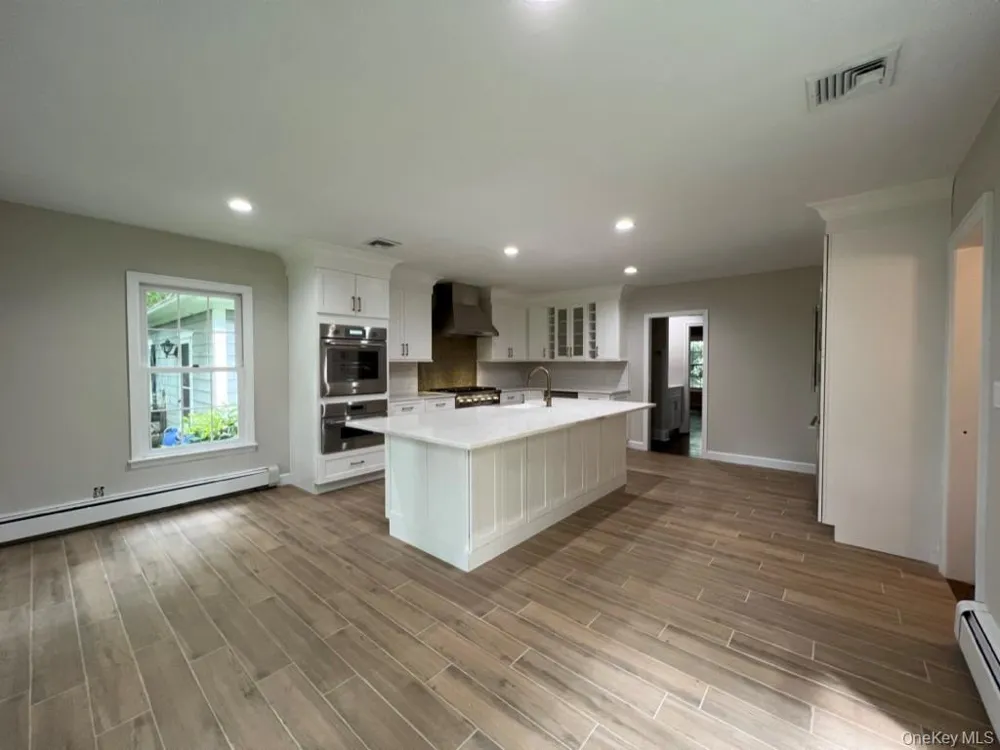 23 Matinecock Farms Road Glen Cove, NY 11542