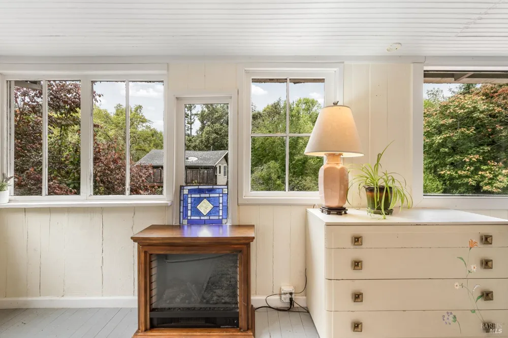 9412 Westside Road Forestville, CA 95436
