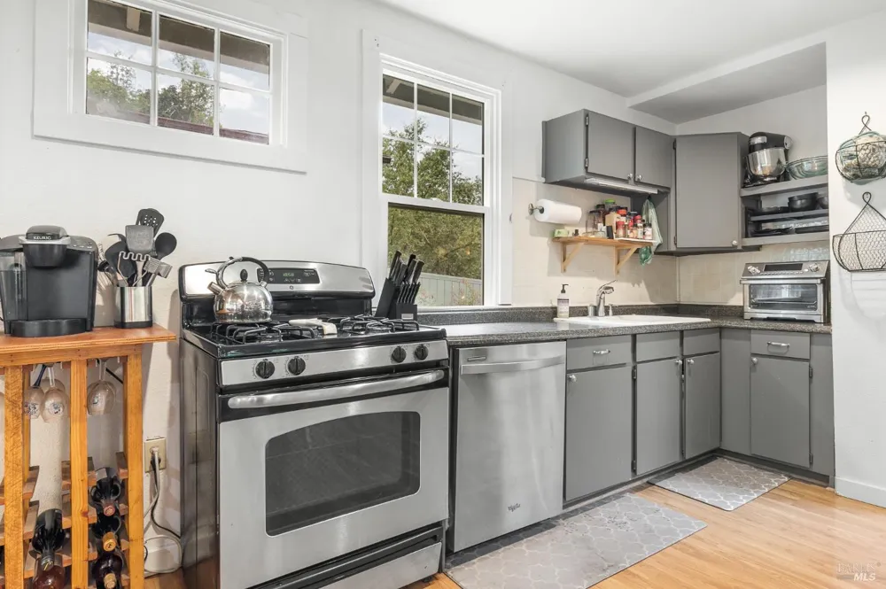 9412 Westside Road Forestville, CA 95436