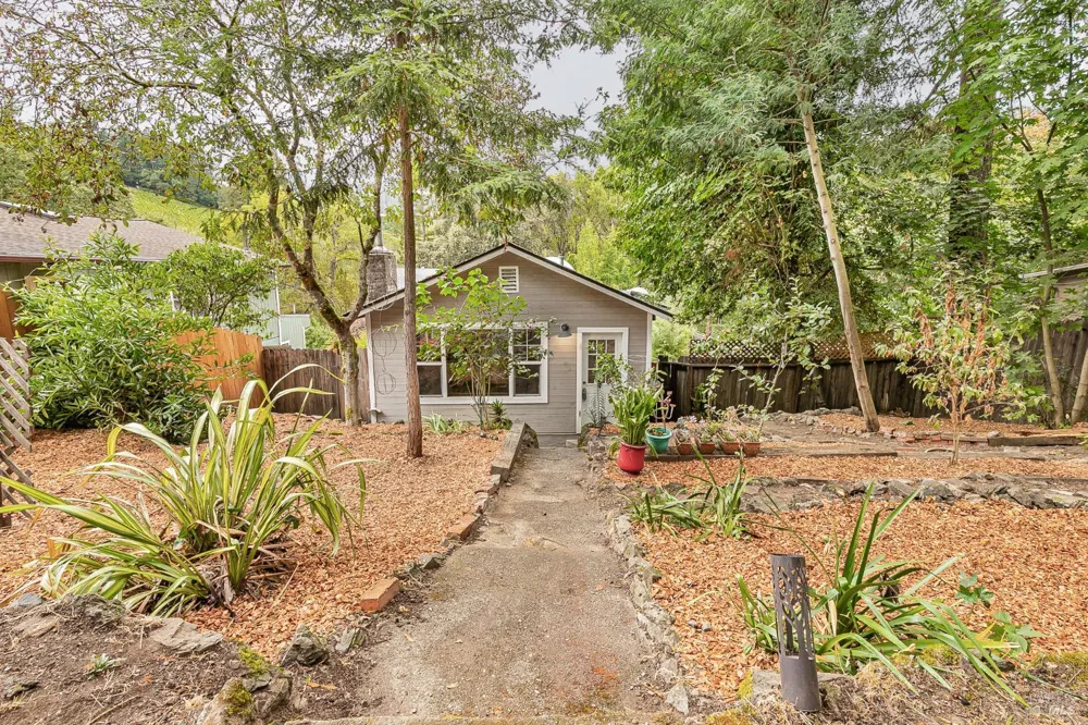 9412 Westside Road Forestville, CA 95436