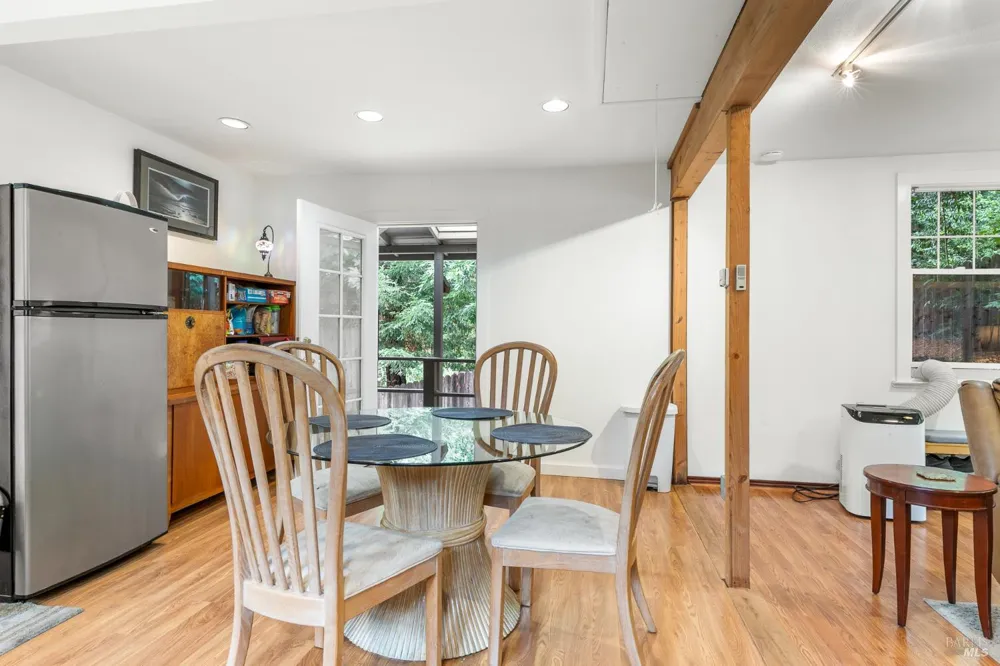 9412 Westside Road Forestville, CA 95436