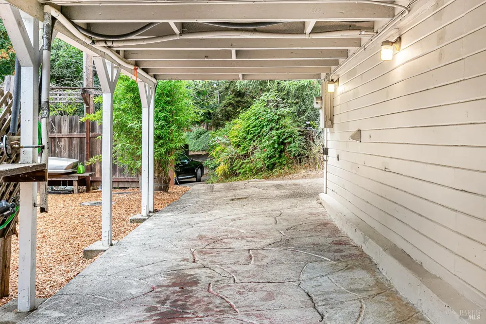 9412 Westside Road Forestville, CA 95436