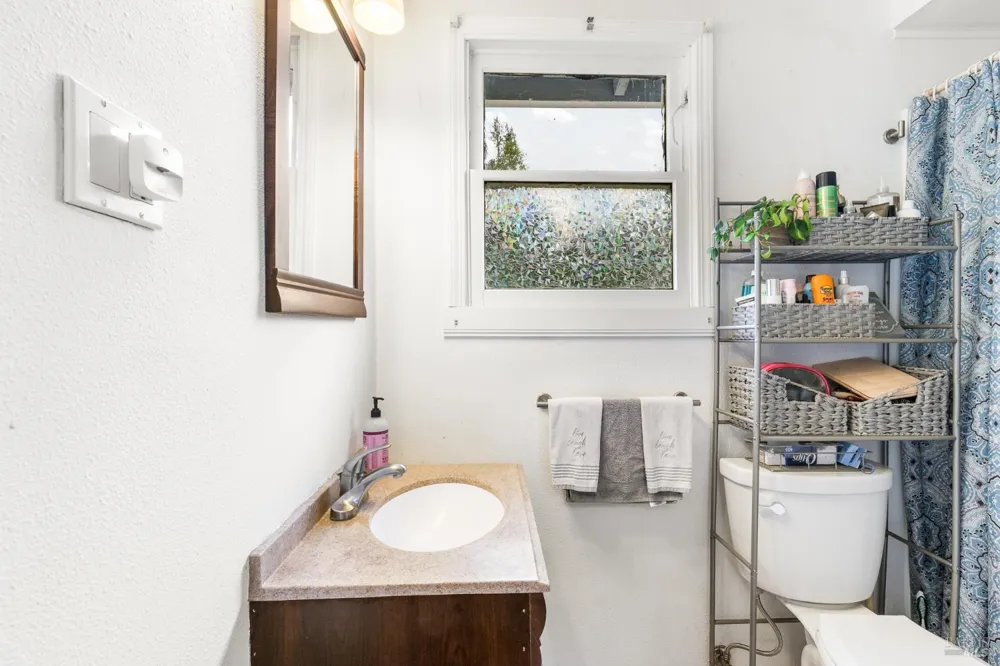 9412 Westside Road Forestville, CA 95436