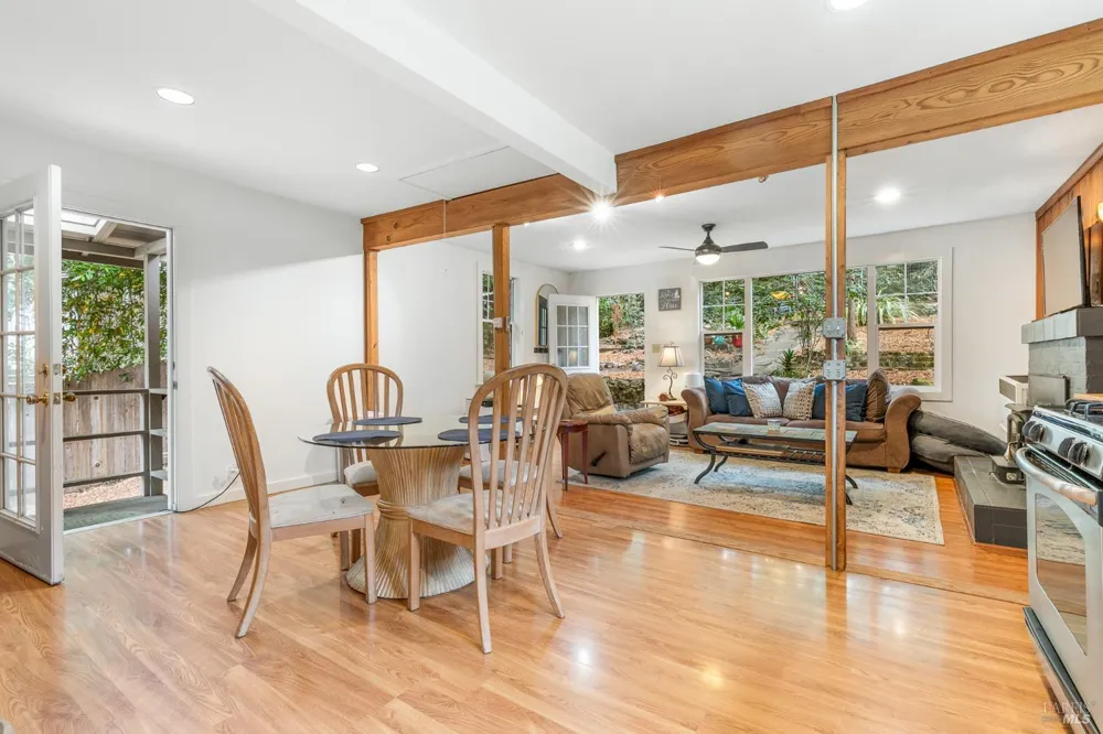 9412 Westside Road Forestville, CA 95436