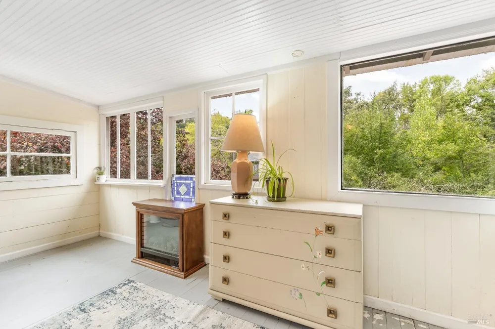 9412 Westside Road Forestville, CA 95436