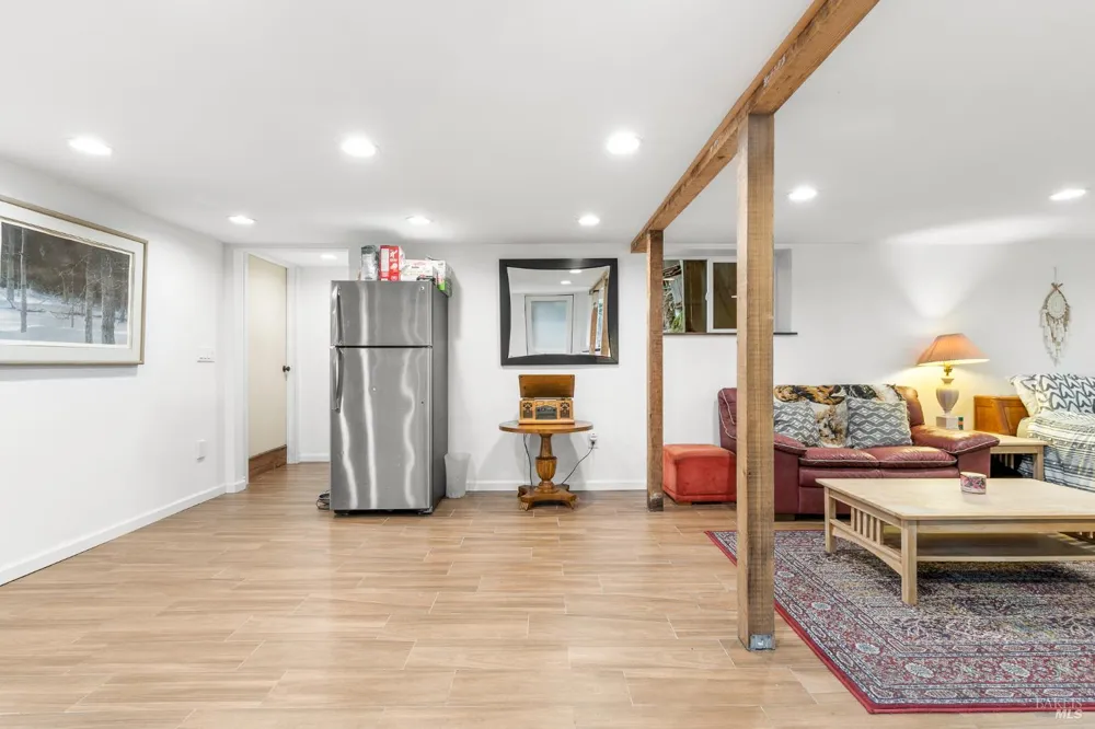 9412 Westside Road Forestville, CA 95436