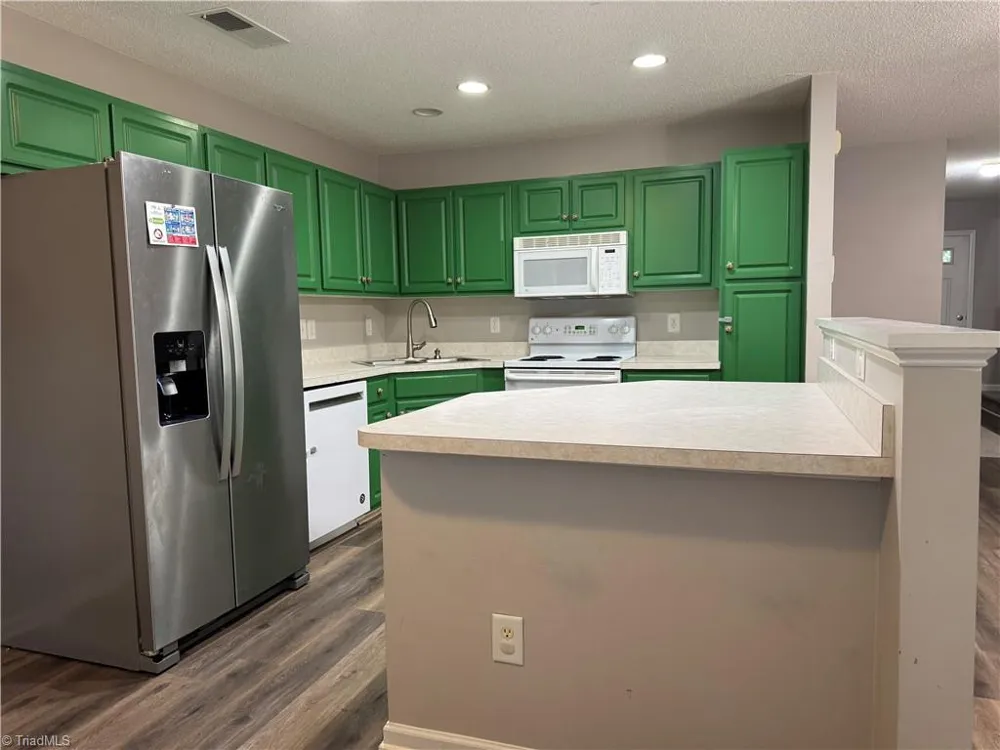 3225 Manchester Avenue Winston-Salem, NC 27103