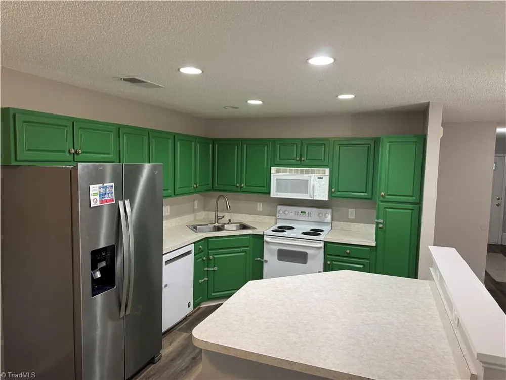 3225 Manchester Avenue Winston-Salem, NC 27103