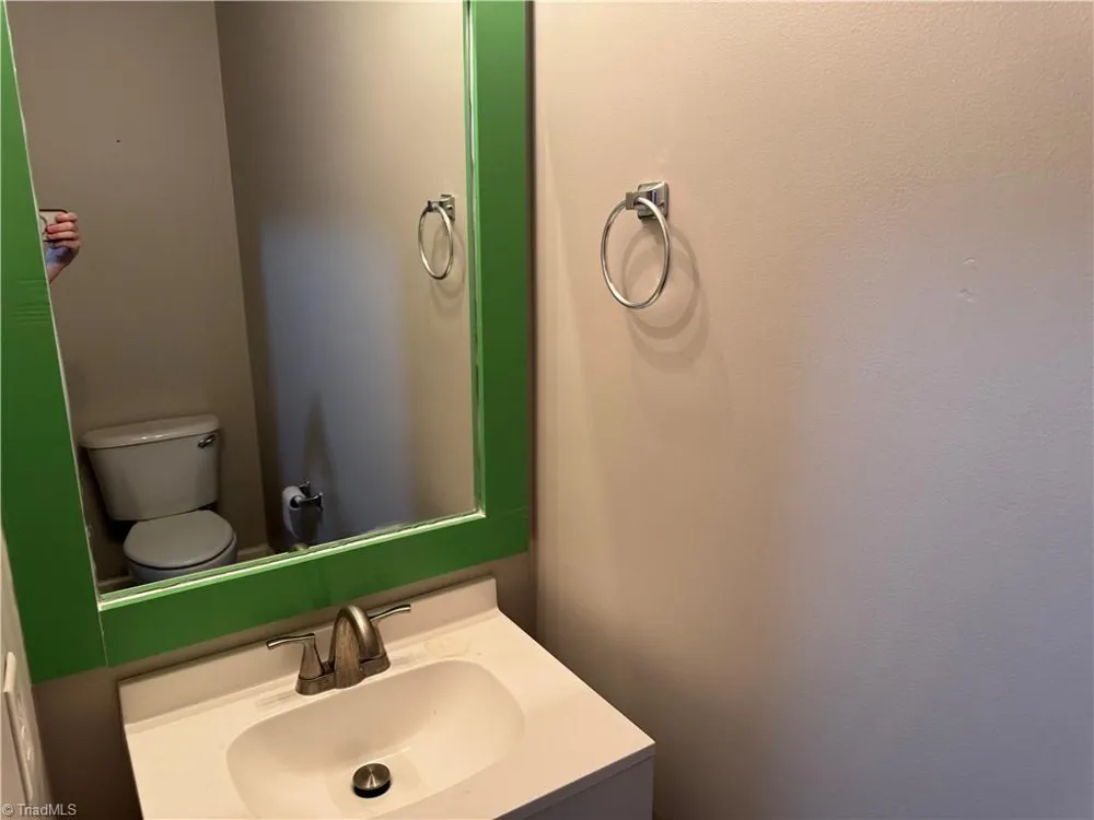 3225 Manchester Avenue Winston-Salem, NC 27103
