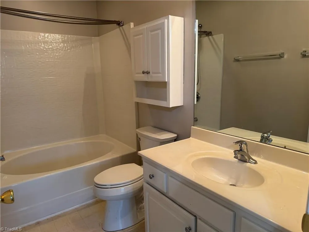3225 Manchester Avenue Winston-Salem, NC 27103