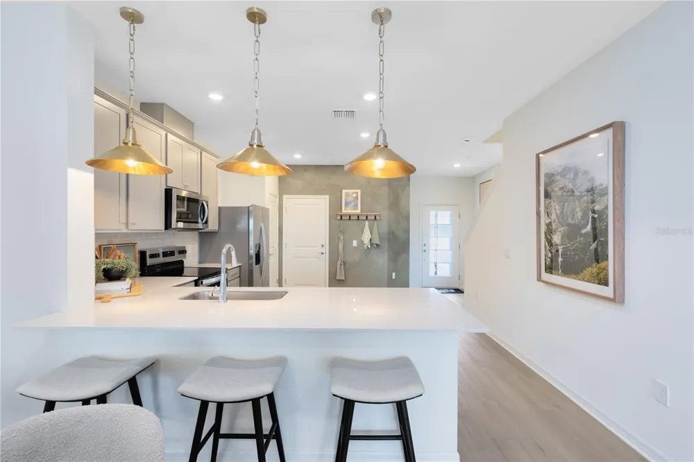 4352 CHESTER SPRINGS BOULEVARD Davenport, FL 33837