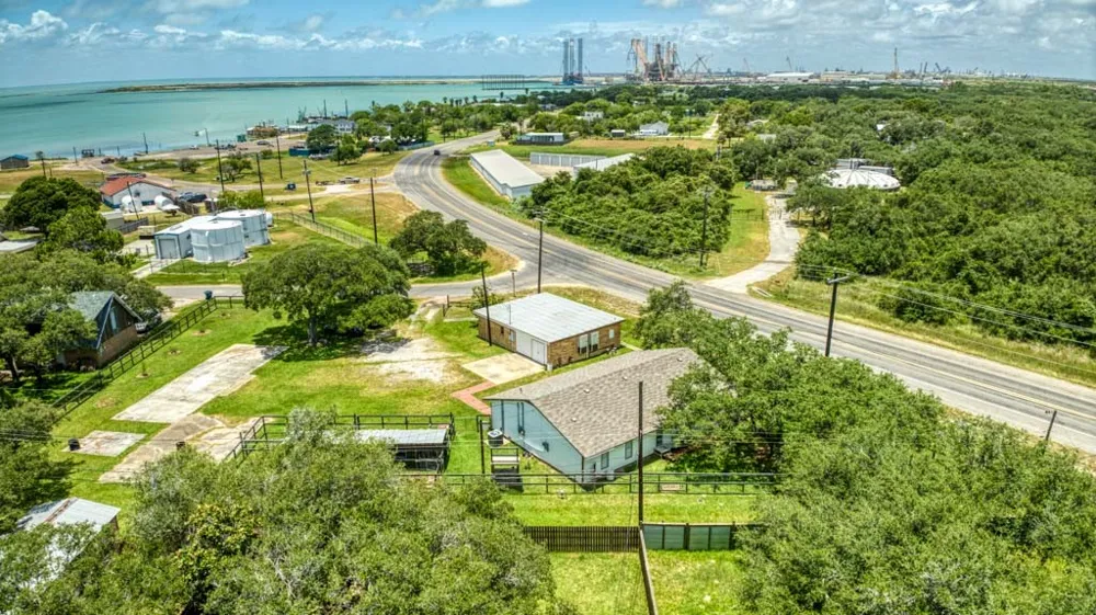 102 Woodhaven Drive Ingleside on the Bay, TX 78362