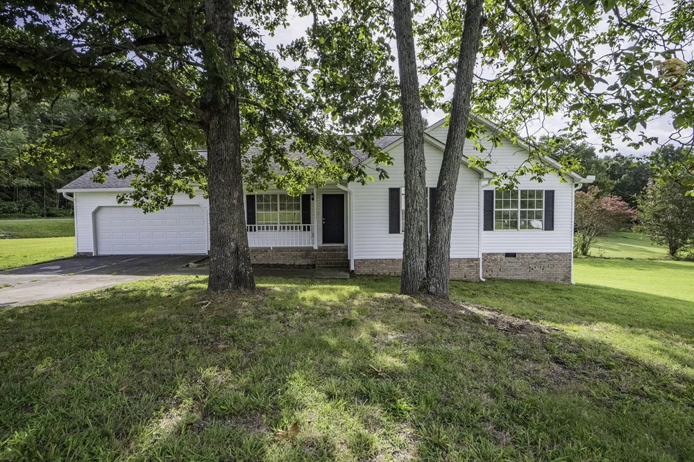 19 Melissa Drive Ringgold, GA 30736