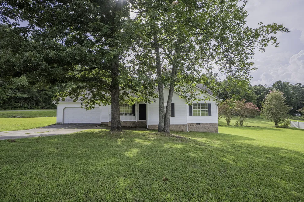 19 Melissa Drive Ringgold, GA 30736