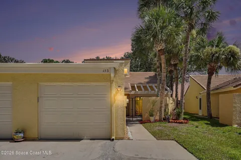 153 Eton Circle