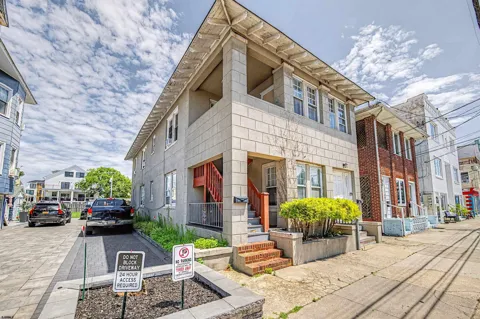 5 N Newport Ave