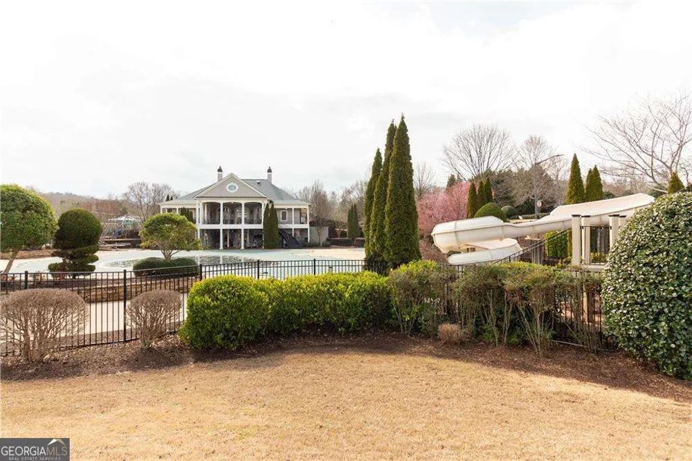 268 Balaban CIR Woodstock, GA 30188