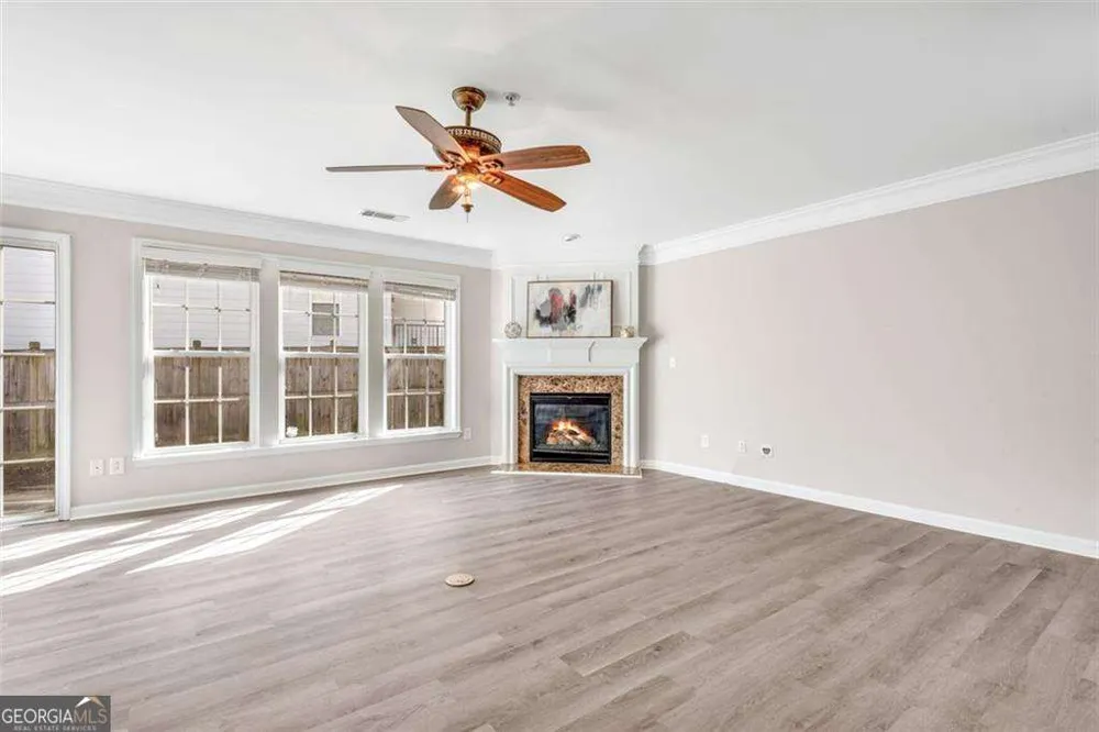 268 Balaban CIR Woodstock, GA 30188
