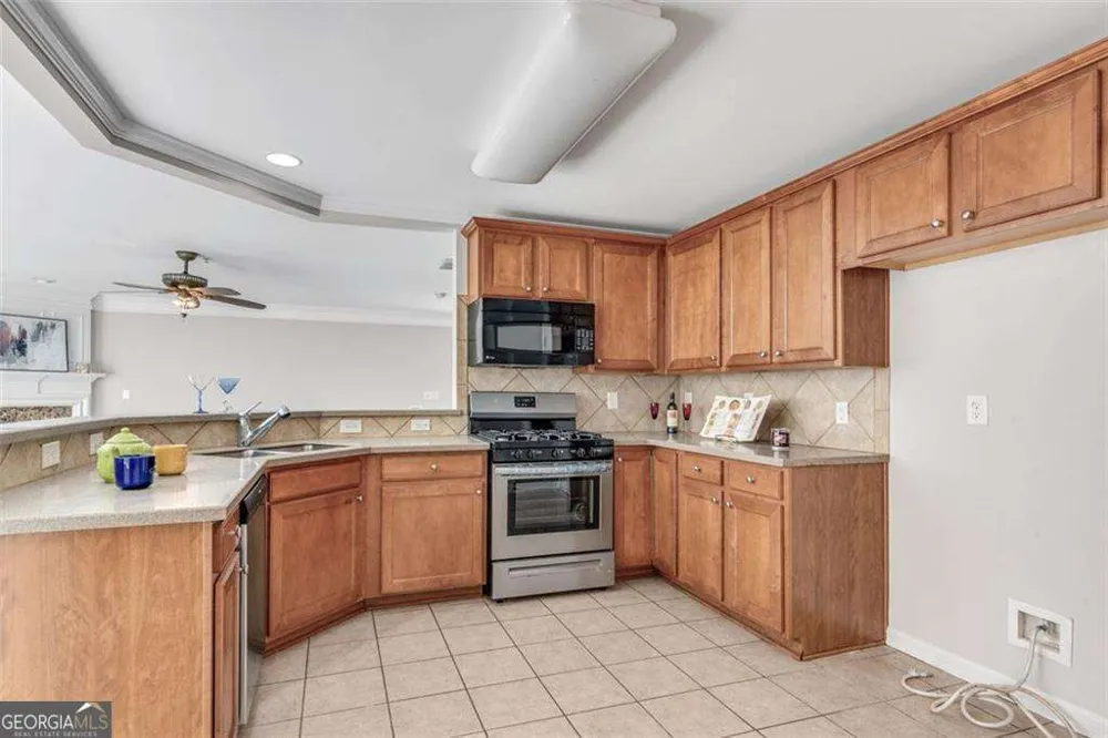 268 Balaban CIR Woodstock, GA 30188