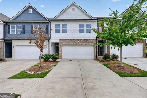 4711 Fairfax DR