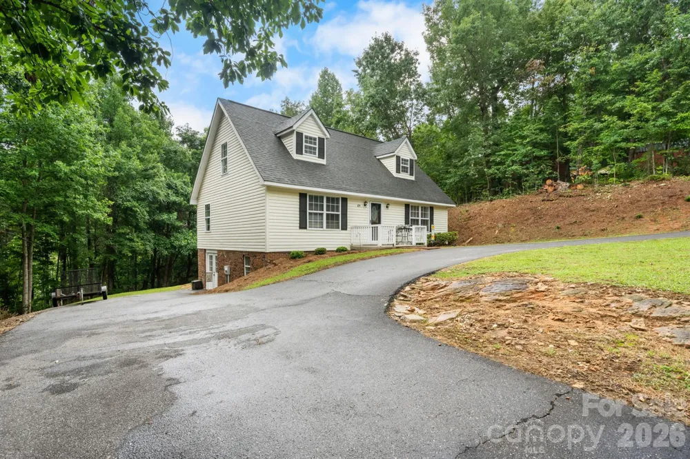 8791 Lisa Trail Connelly Springs, NC 28612